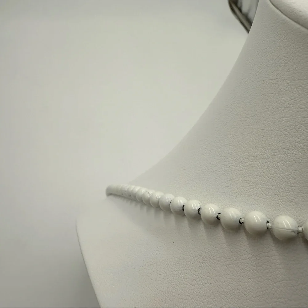 Vintage Oops A Daisy White Metal Bead Long Necklace